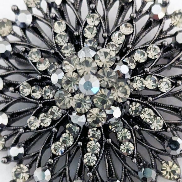 Snowflake Rhinestone Brooch - Picture 3 of 3